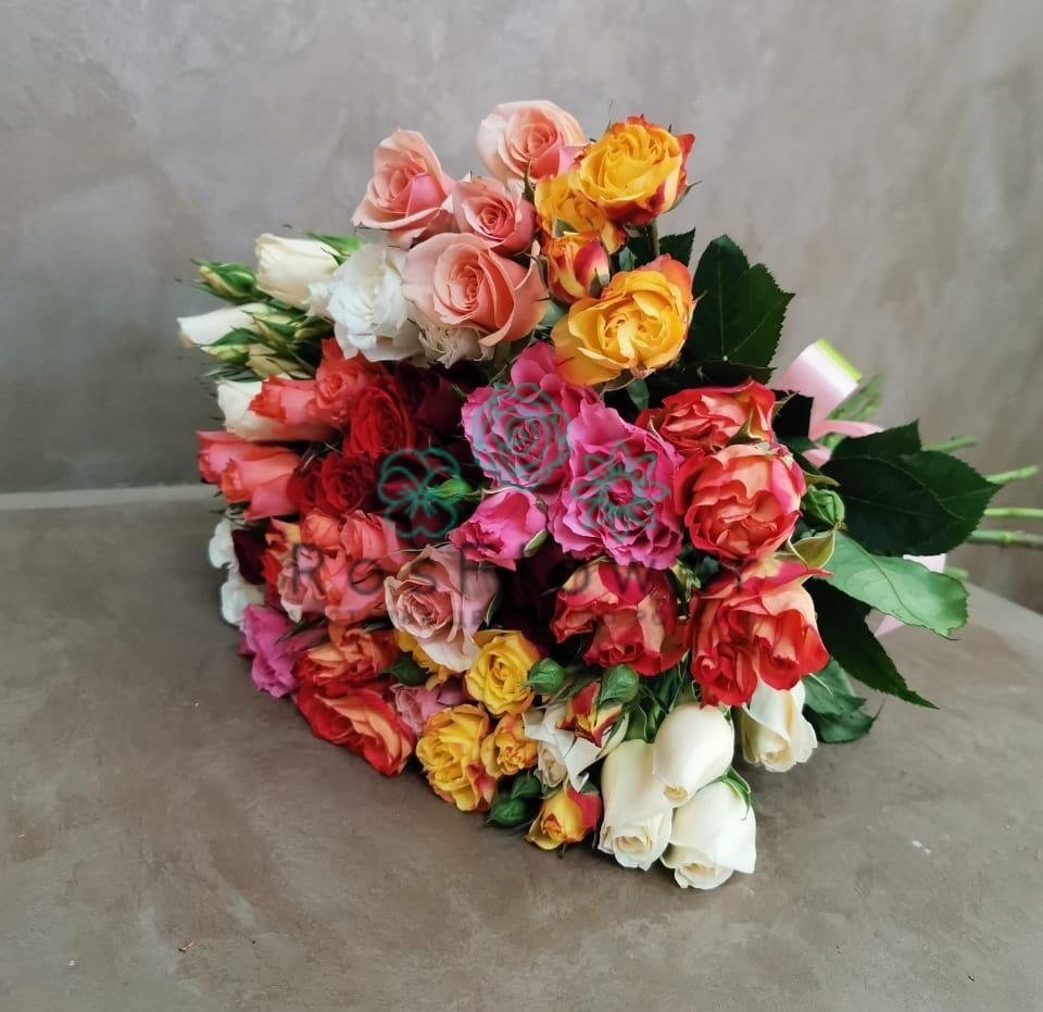 Букет цветов из: Розы в Понежукай