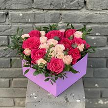 Цветочная композиция из Розы в коробке в Понежукай