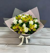 Букет цветов из:  Орхидеи и Розы в Понежукай