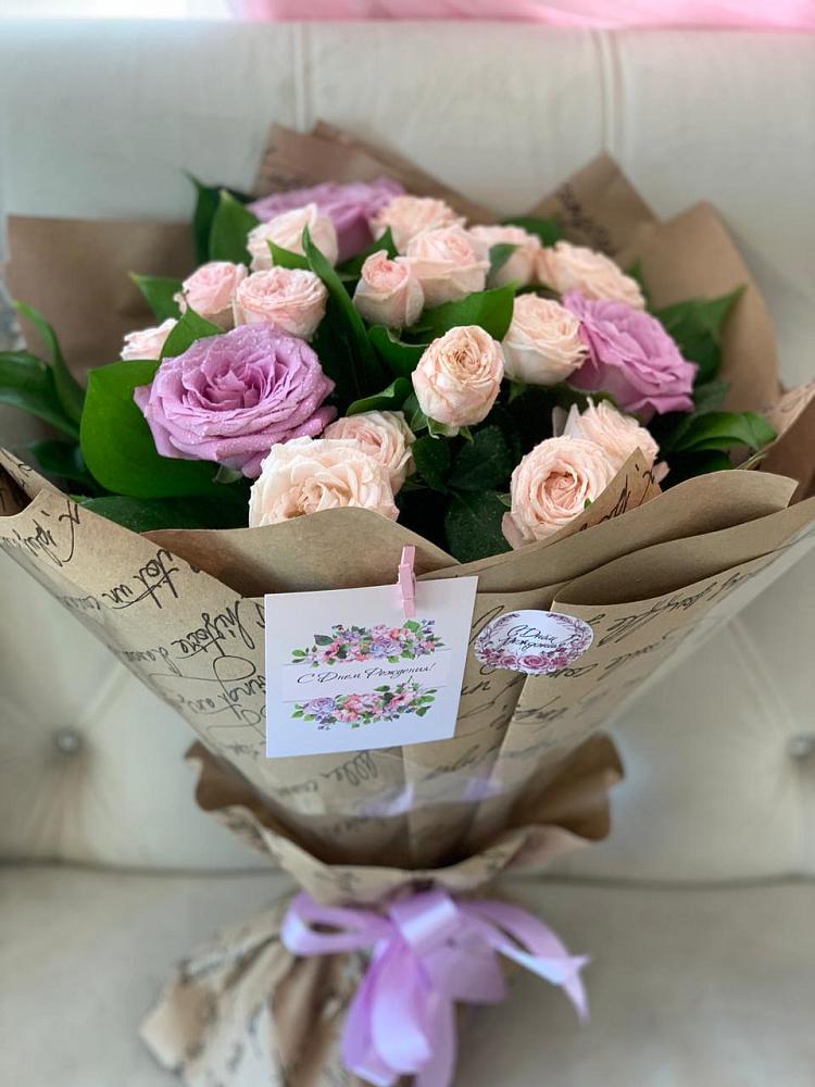 Букет цветов из: Розы в Понежукай