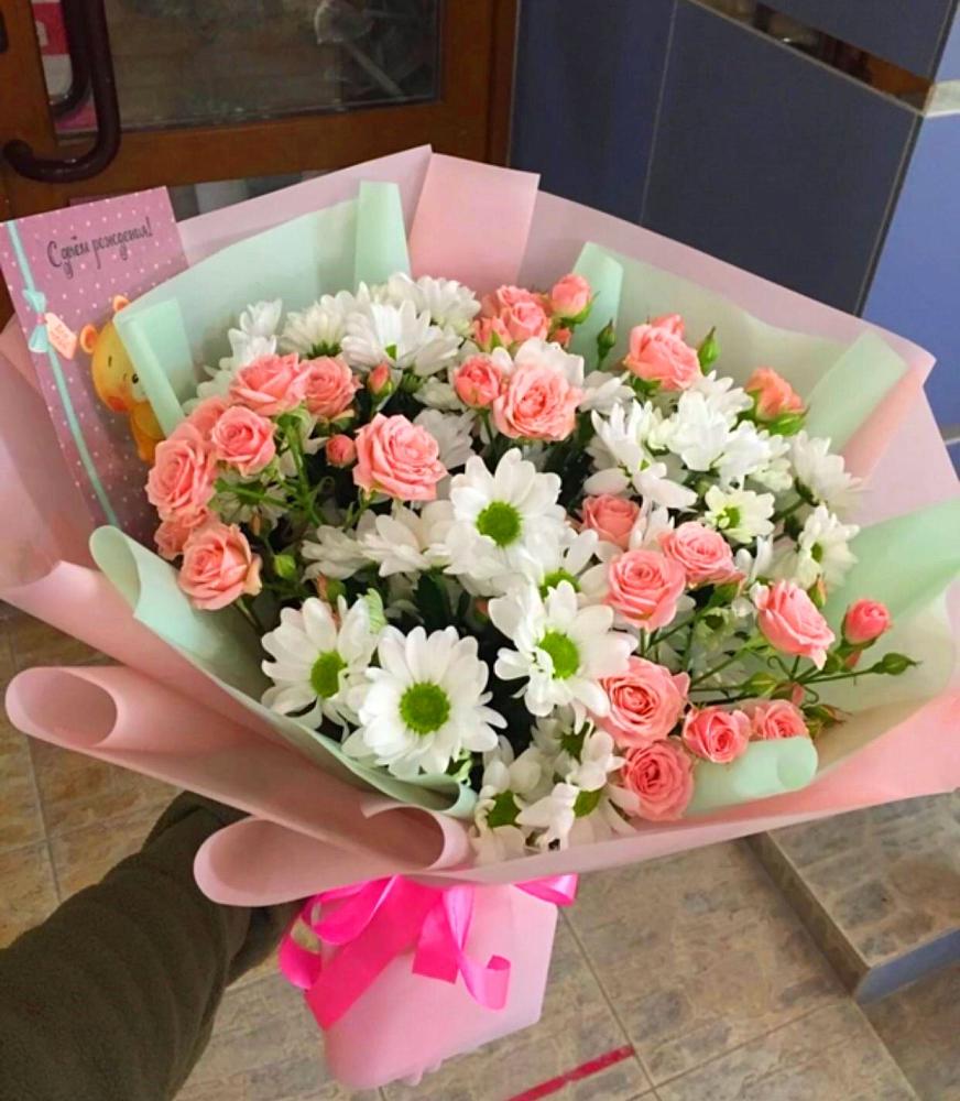 Букет цветов из: Розы и Хризантемы в Понежукай