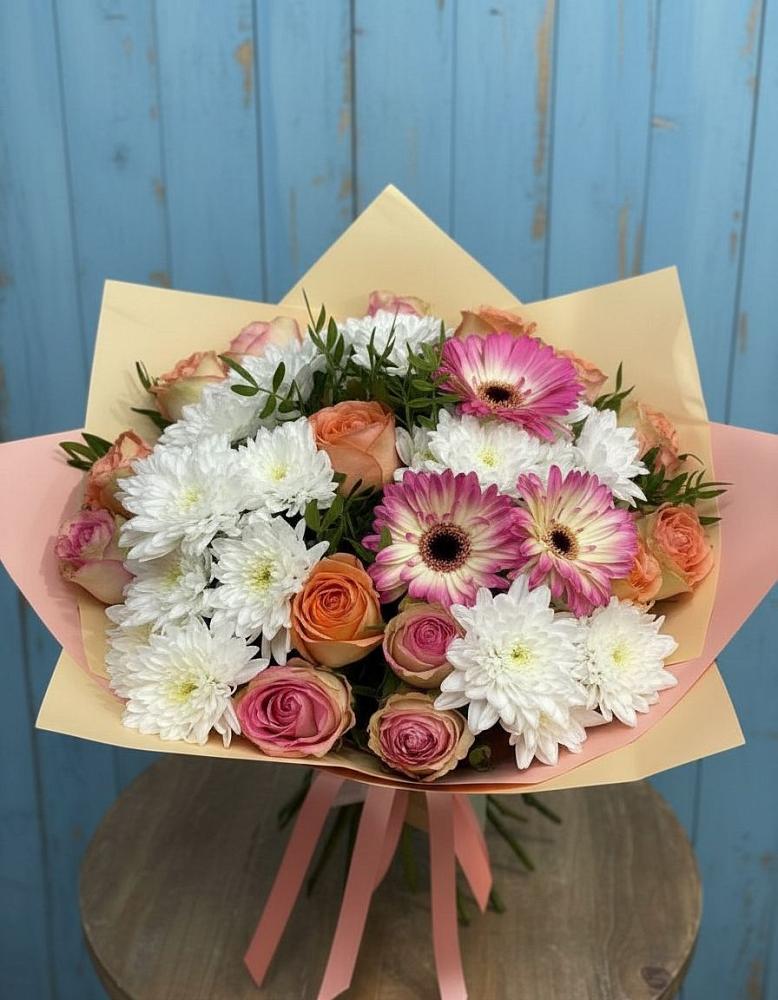 Букет цветов из: Розы, Герберы и Хризантемы в Понежукай