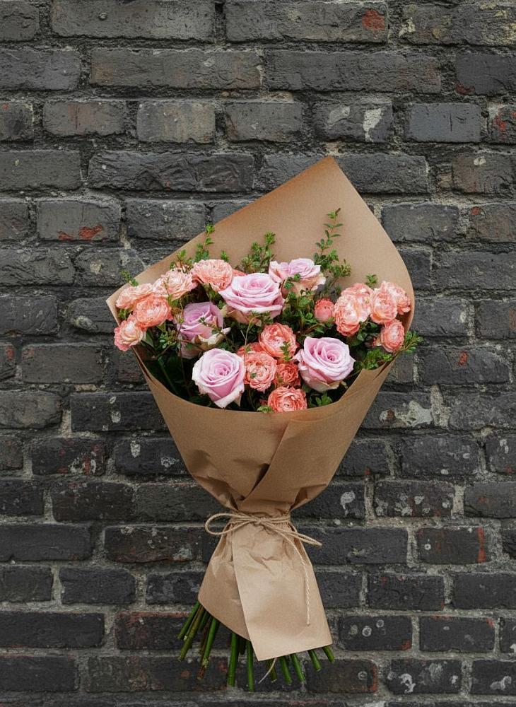 Букет цветов из: Розы в Понежукай