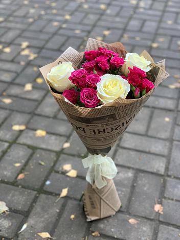 Букет цветов из: Розы в Понежукай