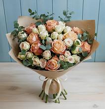 Букет цветов из:  Альстромерии и Розы в Понежукай
